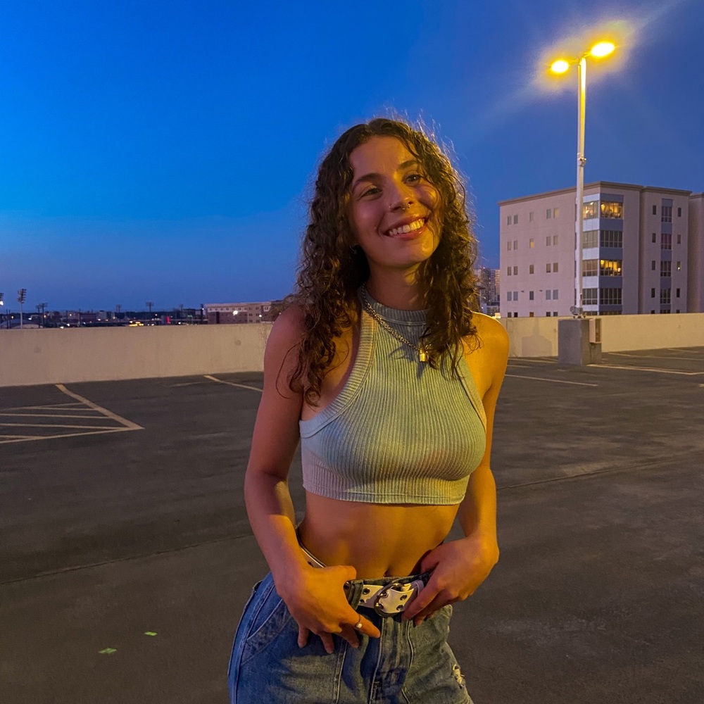 Meet your Posher, Anya